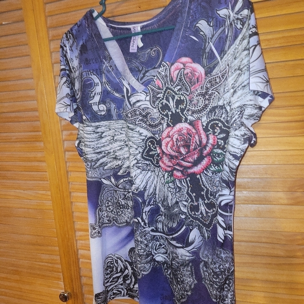 All-Stars Rhinestone Rose & Cross Top - Picture 7 of 9